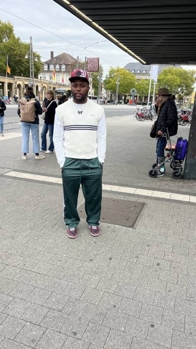 Frank 30 ans Karlsruhe Allemagne