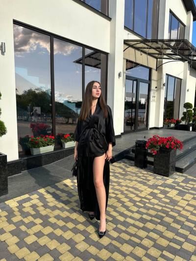 Kira 28 ans Melitopol Ukraine
