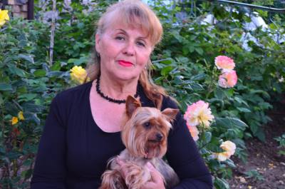 Zoya 72 ans Kiev Ukraine