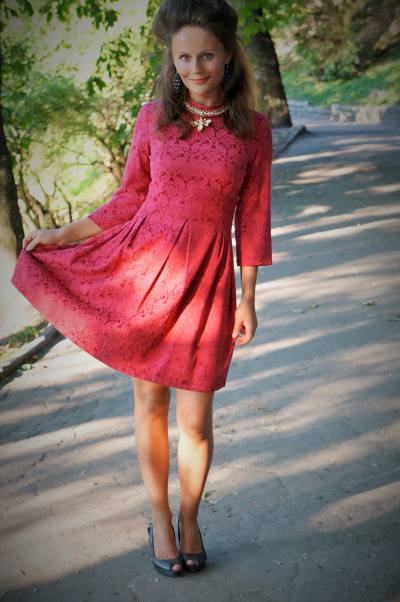 Elena 39 ans Kaliningrad Russie