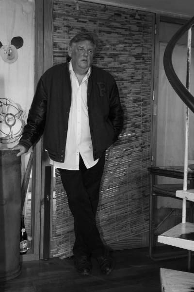 Alain 77 ans Uccle Belgique