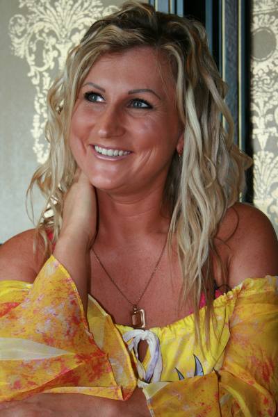 Galina 44 Jahre Riga Lettland