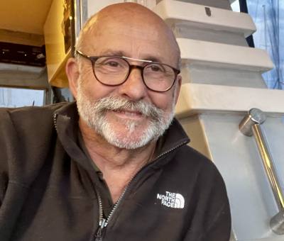 Daniel 71 ans Valencia Espagne