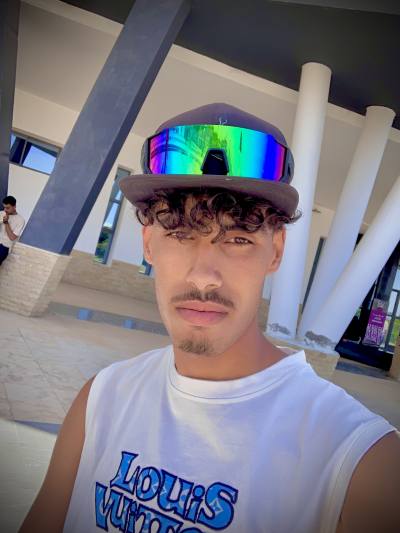 Mohamed 19 лет Kenitra  Марокко