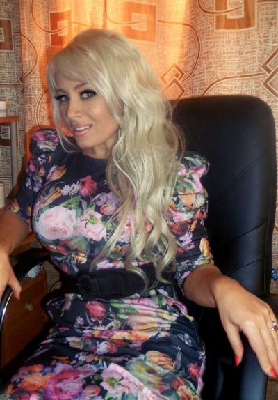Oksana 56 ans Minsk Biélorussie