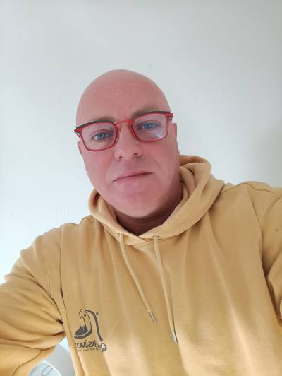 Oli 55 ans Namur Belgique