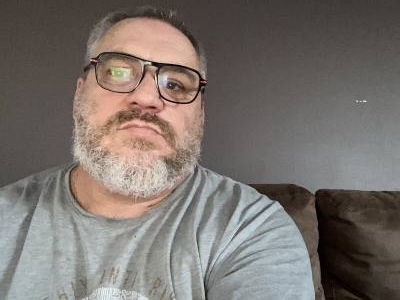 Sebastien 53 ans Le Creusot  France