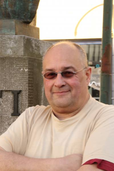 Patrick 66 лет Verviers Бельгия