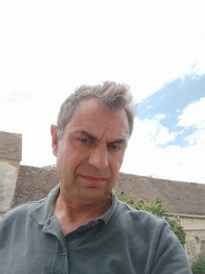 Luc 67 лет Brunoy  Франция