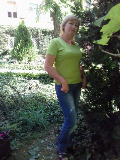 Lara 55 ans Ovidiopol Ukraine