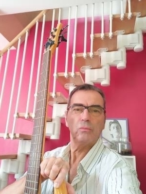 Philippe 65 лет Claix Франция