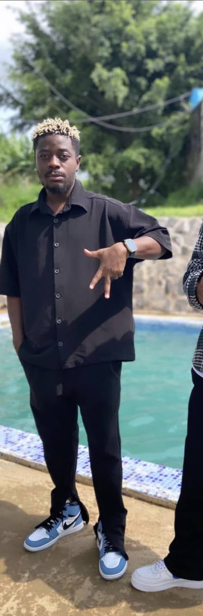Lionel 35 ans Yaoundé Afrique du Sud