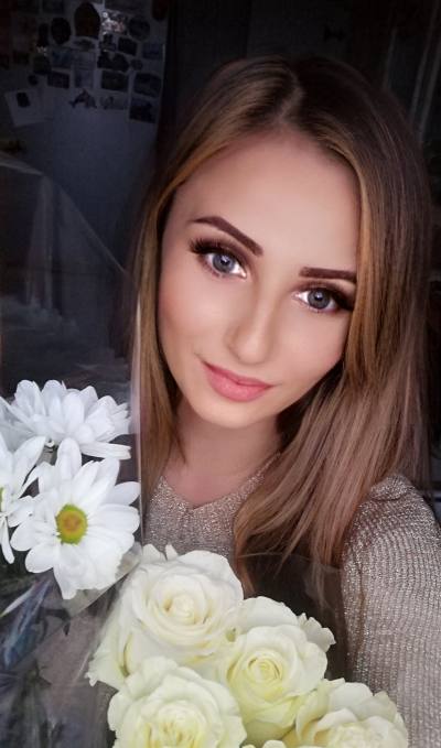 Elena 32 ans Киев Ukraine
