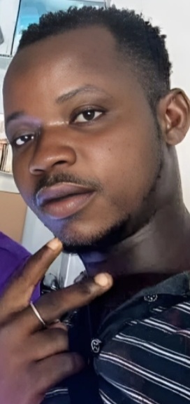 Charles 31 ans Frankfurt  Allemagne