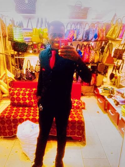 Eddy 30 ans Abidjan Afrique du Sud
