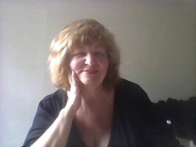Irina 75 ans Петербург Russie