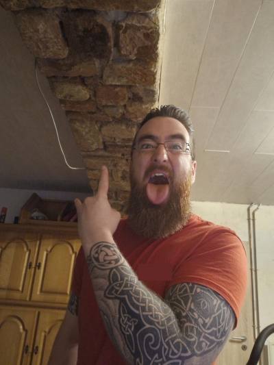 Benoit 31 лет Tintigny Бельгия