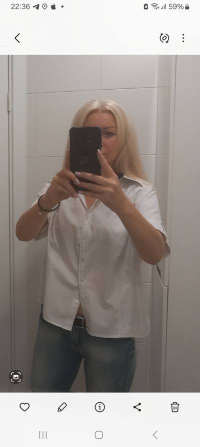 Elena 43 years Kharkov  Ukraine
