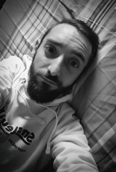 Maximilien 33 лет Treveray  Франция