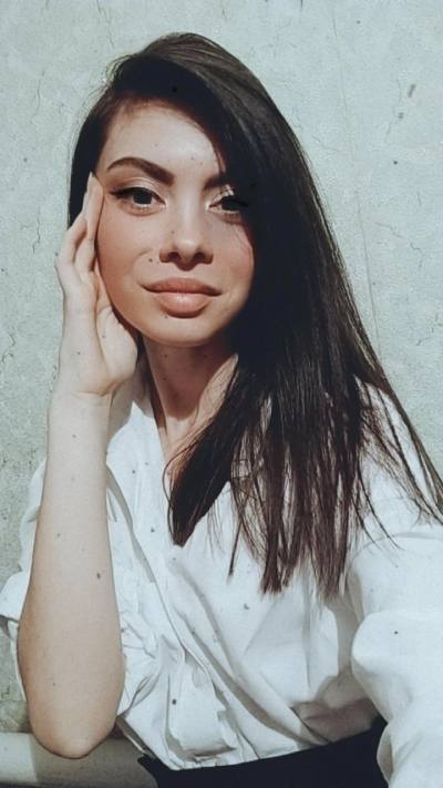 Karina 23 ans Cherkasy Ukraine