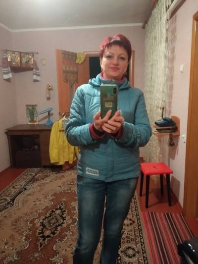 Надя 57 ans Borispol Ukraine