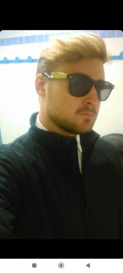 Nichlas 39 ans Montevrain France