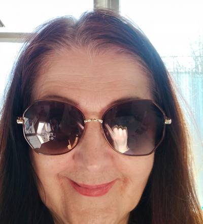 Елена 66 ans Sankt Peterbyrg Russie