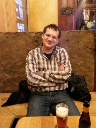 John 35 ans Jemeppe-sur-sambre Belgique