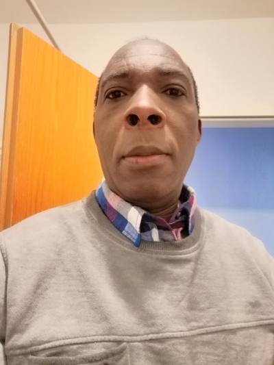 Sebastian 62 ans Hanau Allemagne