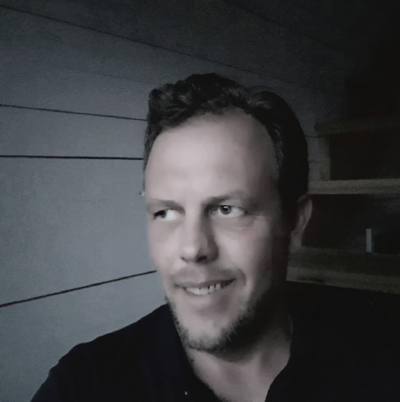 Mattias 57 ans Göteborg Suède