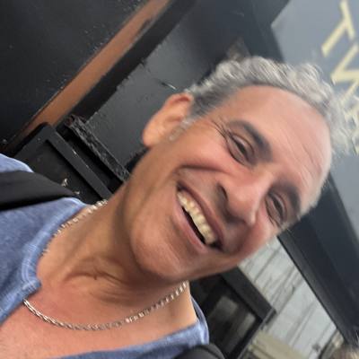 Tony 56 ans Cambrai France