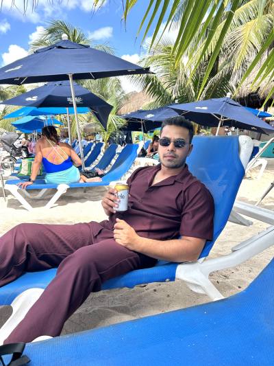 Shahzad 31 ans India Delhi Inde