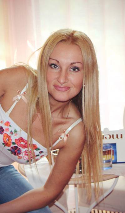 Julia 46 ans Minsk Biélorussie