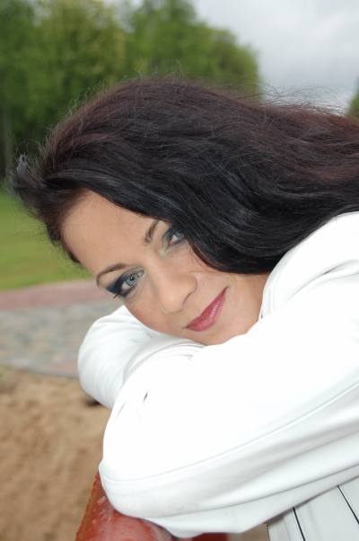 Elena 45 ans Lida Biélorussie