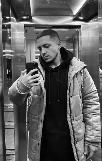 Sam 28 лет California  США