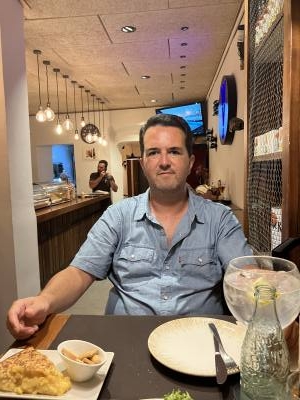 RAYMOND 52 ans Saint Etienne France