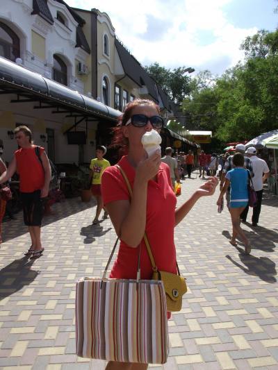 Anna 45 ans Minsk Biélorussie
