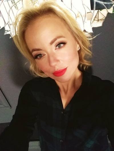 Vicky 42 ans Poltava Ukraine