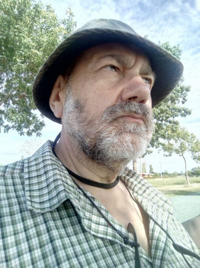Michel 64 лет Saujon Франция