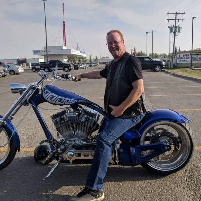 Tim 56 ans Parksville Canada