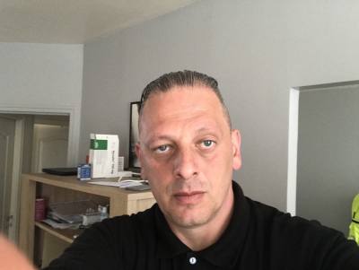 Dejan 49 ans Lille France
