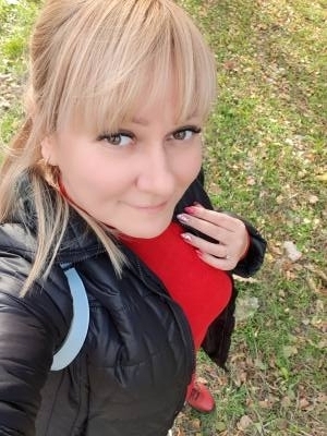 Anna 45 ans Луганск Ukraine