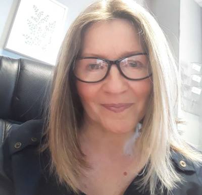 Marina 66 ans Saint Petersburg Russie