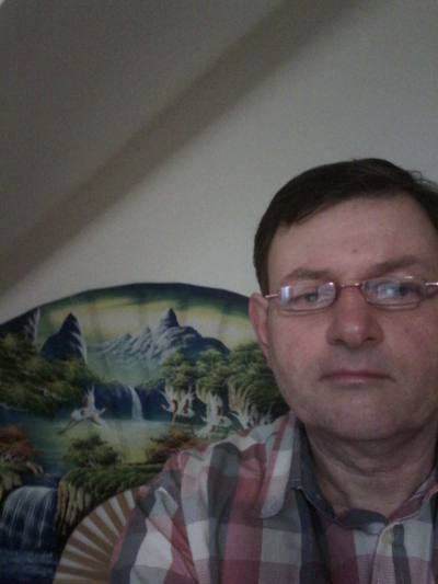 Gerald 67 лет Leudeville Франция