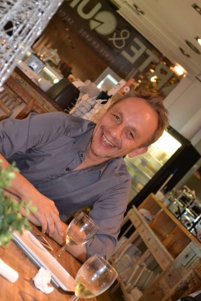 Laurent 52 ans Liege Belgique