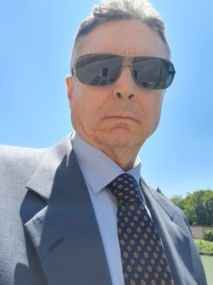 Carlo 65 ans Milan Italie