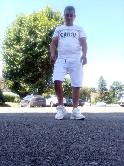 Amine 36 ans Aze France