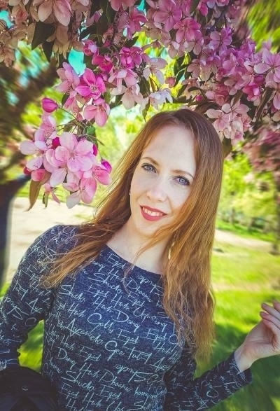 Lana 37 ans Черкаси Ukraine