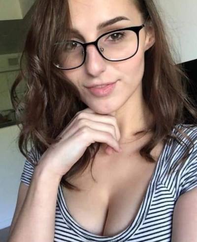 Mirabelle 26 ans Stuttgart  Allemagne