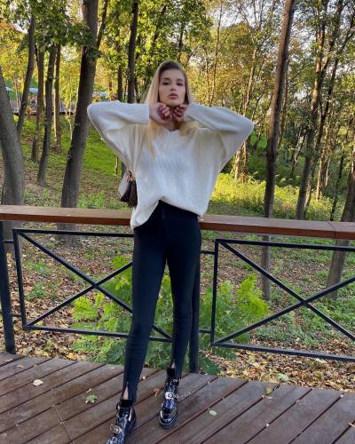 Anna 34 ans Minsk Biélorussie